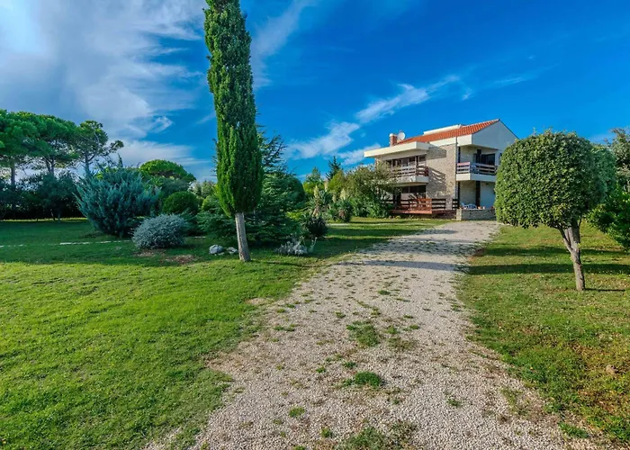 Family Friendly Seaside Privlaka, Zadar - 24008 普利拉卡