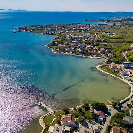 Family Friendly Seaside Privlaka, Zadar - 24008 * Privlaka (Zadar)