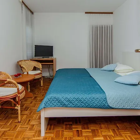Apartmán Family Friendly Seaside Privlaka, Zadar - 24008 Privlaka (Zadar)