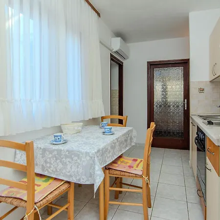 Family Friendly Seaside Privlaka, Zadar - 24008 Apartmán *